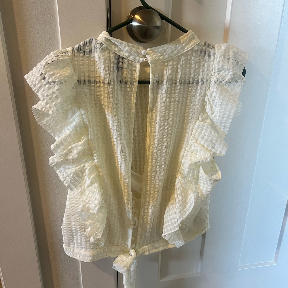 White Ruffled Textured Blouse - Picture 2 of 4
